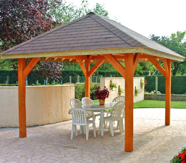 Pérgola a 4 aguas